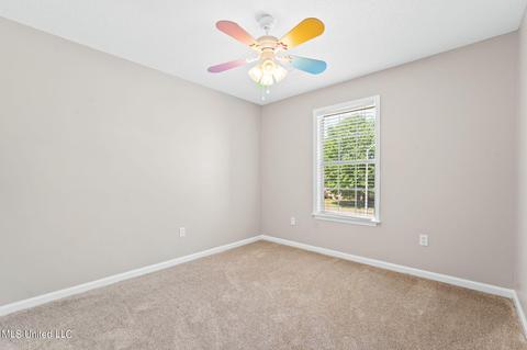 9026 Hickory Dr, Olive Branch, MS 38654 photo 11