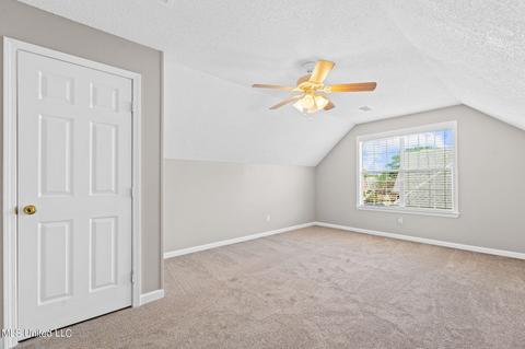 9026 Hickory Dr, Olive Branch, MS 38654 photo 12