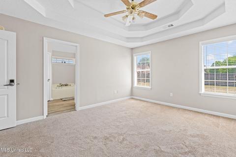 9026 Hickory Dr, Olive Branch, MS 38654 photo 6