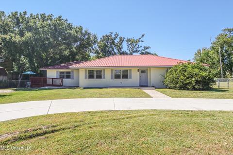157 Briarfield Ave #A & B, Biloxi, MS 39531