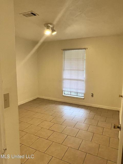 4781 Old Lake Rd, Jackson, MS 39212 photo 4