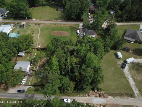 Cypress Drive, Kiln, MS 39556