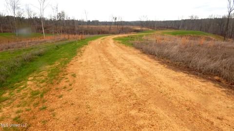 6403 Pearidge Rd # A, Grenada, MS 38901