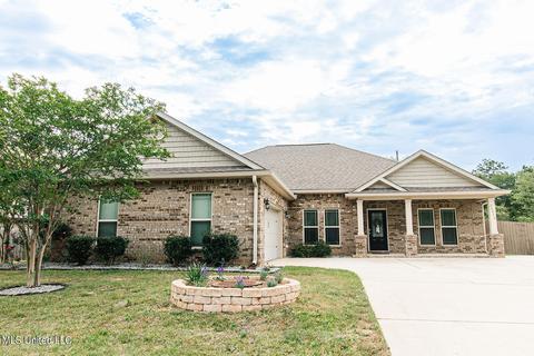 15916 Walker Farm Ln, Gulfport, MS 39503