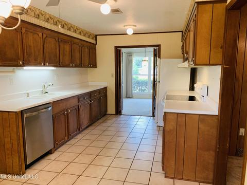 15 Pecan Dr, Long Beach, MS 39560 photo 8