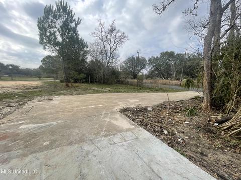 9905 Echo Glen Dr, Moss Point, MS 39562 photo 12
