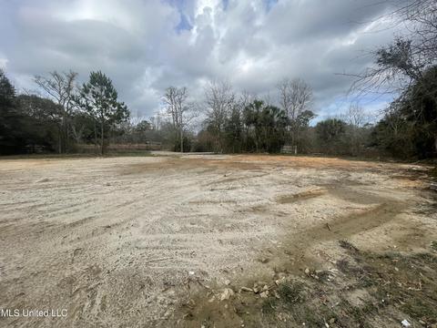 9905 Echo Glen Dr, Moss Point, MS 39562 photo 7