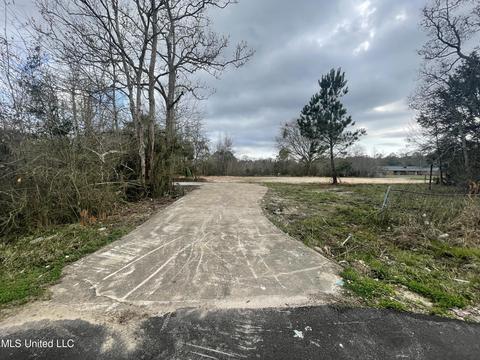 9905 Echo Glen Dr, Moss Point, MS 39562 photo 9