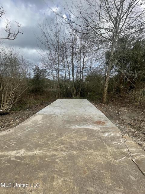 9905 Echo Glen Dr, Moss Point, MS 39562 photo 14