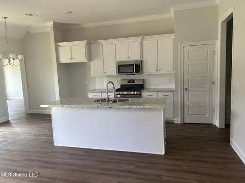 318 Willow Way, Canton, MS 39046 photo 3