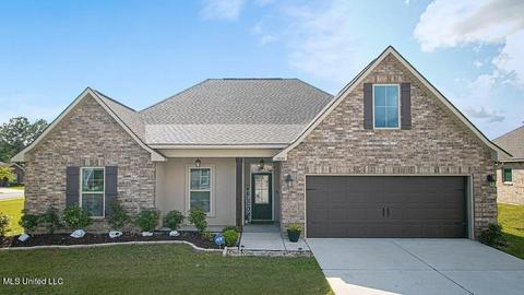 13247 Marys Way, D'iberville, MS 39540