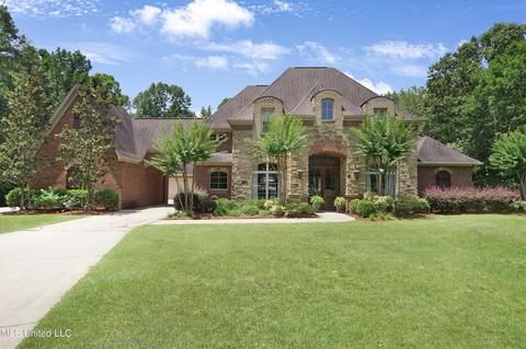 517 Parkway Cir, Brandon, MS 39042