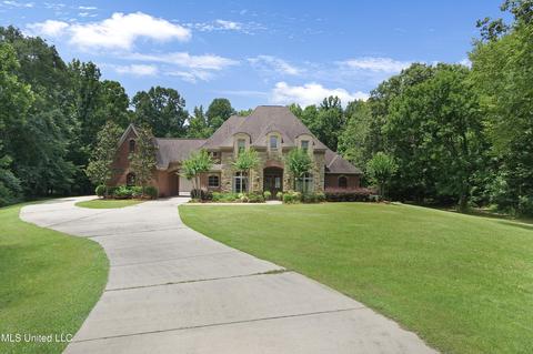 517 Parkway Cir, Brandon, MS 39042 photo 2