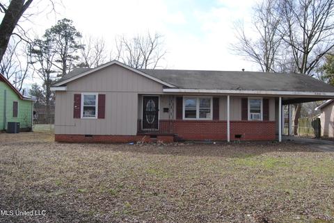 249 W 18th St, Yazoo City, MS 39194