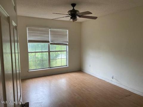 417 Saint Augustine Ave, Long Beach, MS 39560 photo 3