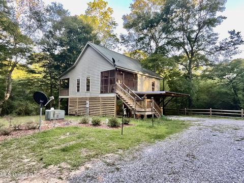 965 Seminary Sumrall Rd, Seminary, MS 39479