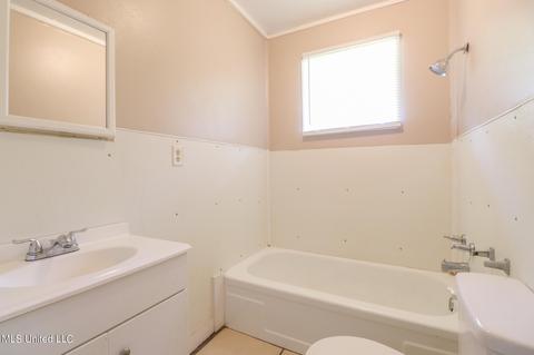 5012 Meridian St, Moss Point, MS 39563 photo 9