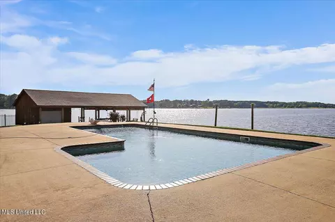 101 Audubon Point Dr, Brandon, MS 39047 photo 3