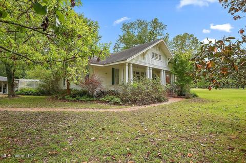 237 White St, Florence, MS 39073 photo 3