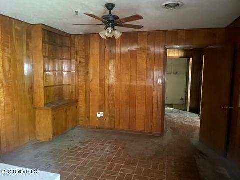 2261 Sloane St, Jackson, MS 39204 photo 6