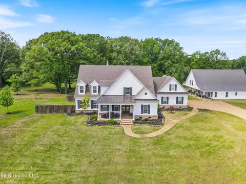 3787 Fogg Rd, Hernando, MS 38632