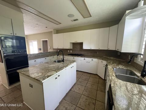 12 Highland Meadows Dr, Jackson, MS 39211 photo 8