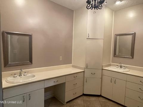 12 Highland Meadows Dr, Jackson, MS 39211 photo 16