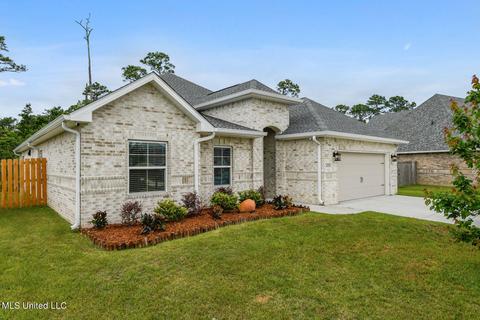 2959 Juliette Dr, Ocean Springs, MS 39564