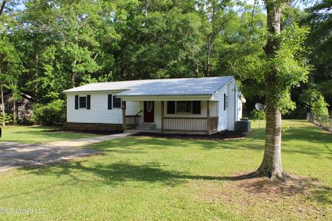 3808 Fieldworth Rd, Moss Point, MS 39562