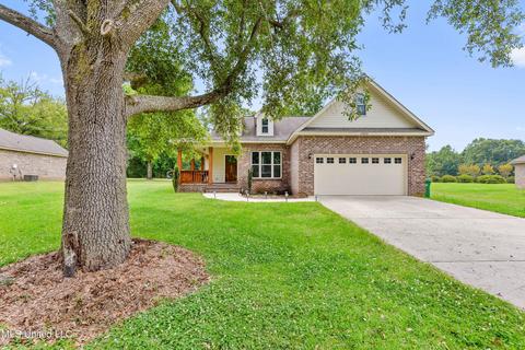 22512 Jones Ln #L, Moss Point, MS 39562