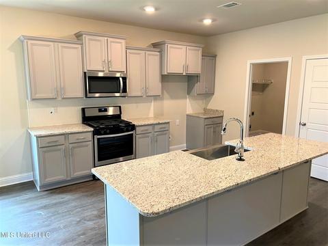 1062 Enclave Cir, Long Beach, MS 39560 photo 8