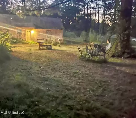 2031 Bubba Taylor Rd, Byhalia, MS 38611
