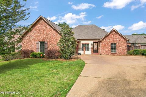 164 Bear Creek Cir, Canton, MS 39046