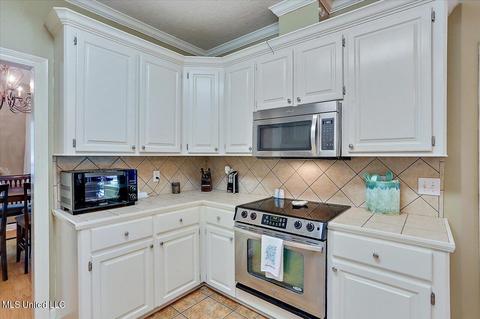 102 Middle Field Dr, Canton, MS 39046 photo 11