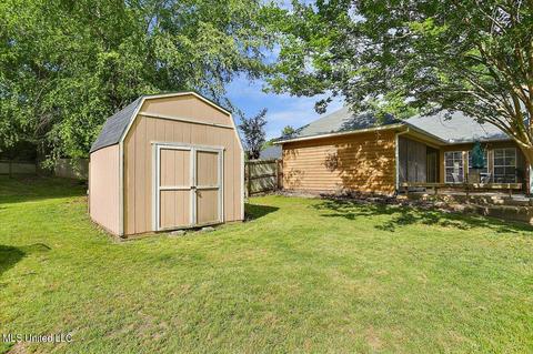 102 Middle Field Dr, Canton, MS 39046 photo 32