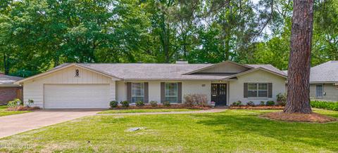 5407 Suffolk Dr, Jackson, MS 39211 photo 1