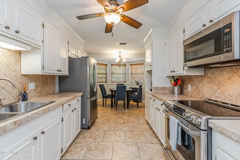 5407 Suffolk Dr, Jackson, MS 39211 photo 10