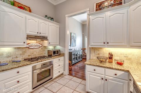 100 Red Oak Trl, Brandon, MS 39047 photo 13