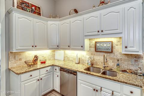100 Red Oak Trl, Brandon, MS 39047 photo 14
