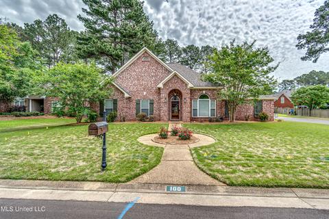 100 Red Oak Trl, Brandon, MS 39047 photo 1