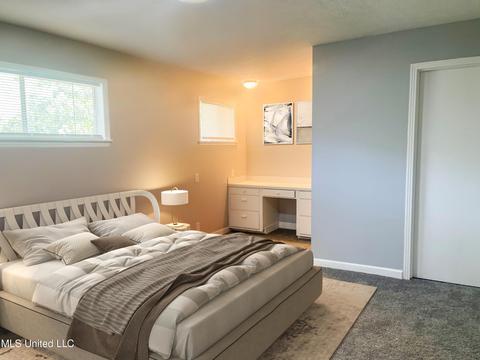 Bedroom - 324 Stillwood Dr, Jackson, MS 39206 photo 3 of 5