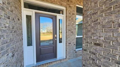 15721 Poydras Cir, Biloxi, MS 39532