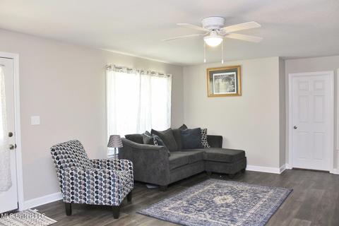 102 Meadow St, Lucedale, MS 39452 photo 11