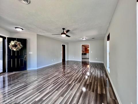 314 Waterfall Way, Clinton, MS 39056 photo 4