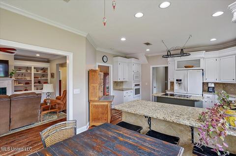 104 Silvertree Xing, Madison, MS 39110 photo 16