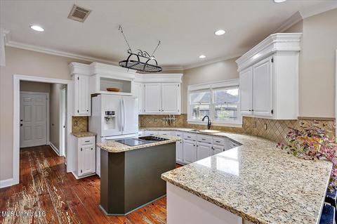 104 Silvertree Xing, Madison, MS 39110 photo 10