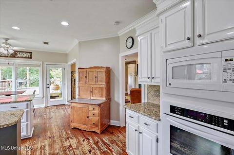 104 Silvertree Xing, Madison, MS 39110 photo 13