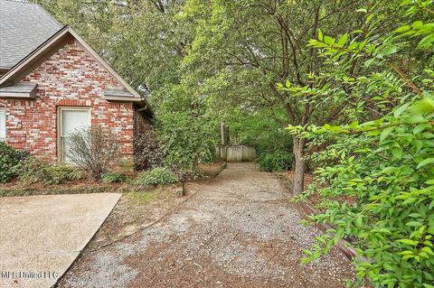 104 Silvertree Xing, Madison, MS 39110 photo 4