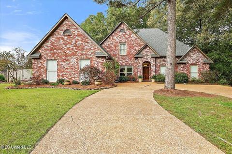 104 Silvertree Xing, Madison, MS 39110 photo 1
