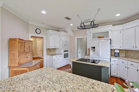 104 Silvertree Xing, Madison, MS 39110 photo 11
